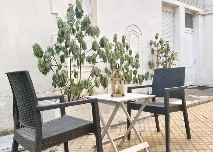 Le Petit Stanislas I, Calme & Original Apartment Nancy